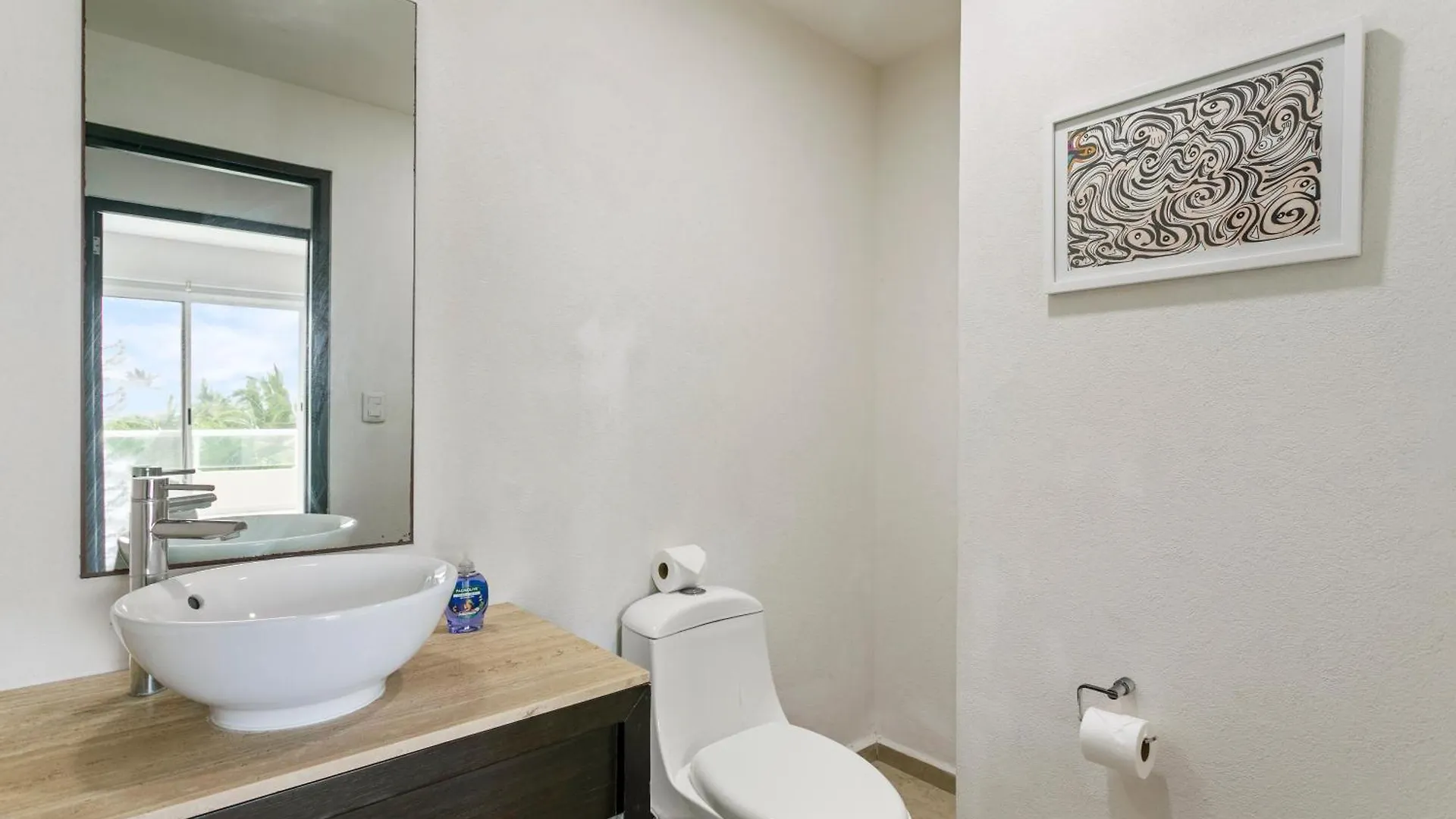 Spacious 3Bd Apartment With Pool & Beach In Cancun Mexico